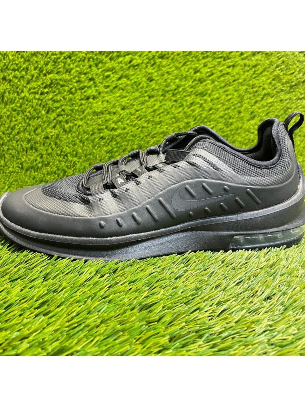 Nike Air Max Axis Womens Size 10 Black Athletic Running Walking Shoes Sneakers - Picture 3 of 10